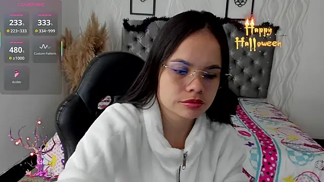 Snapshot of Kath_latorre chatting on October 17, 2025, 1:13 pm Kath latorre online show from October 17, 2025, 1:13 pm