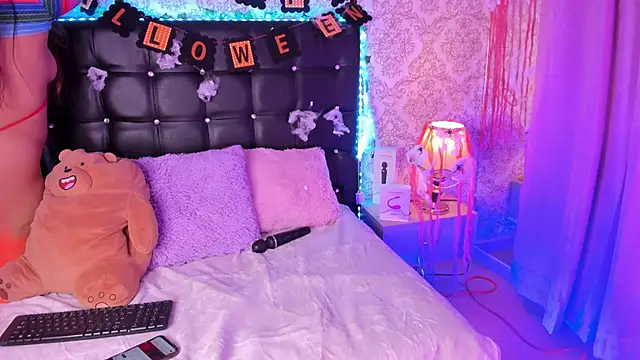 Luna Sommer online show from October 10, 2025, 7:36 pm