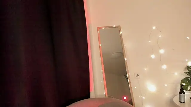 Snapshot of Christine_Carlson chatting on February 24, 2025, 2:40 am Christine Carlson online show from February 24, 2025, 2:40 am