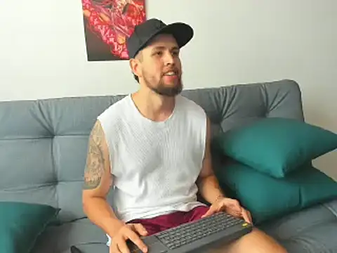 Snapshot of bastianwatson10 chatting on March 3, 2025, 6:46 pm bastianwatson10 online show from March 3, 2025, 6:46 pm