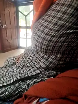 Snapshot of indian_couple4 chatting on November 29, 2025, 2:44 am indian couple4 online show from November 29, 2025, 2:44 am