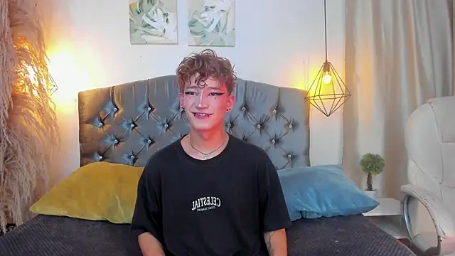 Snapshot of iiangel_ chatting on October 11, 2025, 3:29 am iiangel online show from October 11, 2025, 3:29 am