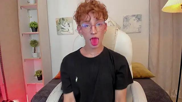 Snapshot of iiangel_ chatting on November 29, 2025, 7:52 am iiangel online show from November 29, 2025, 7:52 am