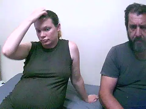 redsparrowXxXx online show from October 15, 2025, 3:09 pm