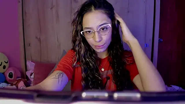 TANIA 06 online show from June 12, 2026, 1:20 pm