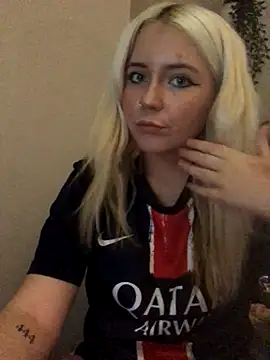 Blondie Sofia Essexbabe online show from October 22, 2025, 7:35 pm