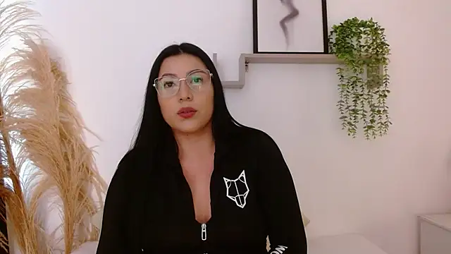 emily-777 online show from October 1, 2025, 9:18 pm