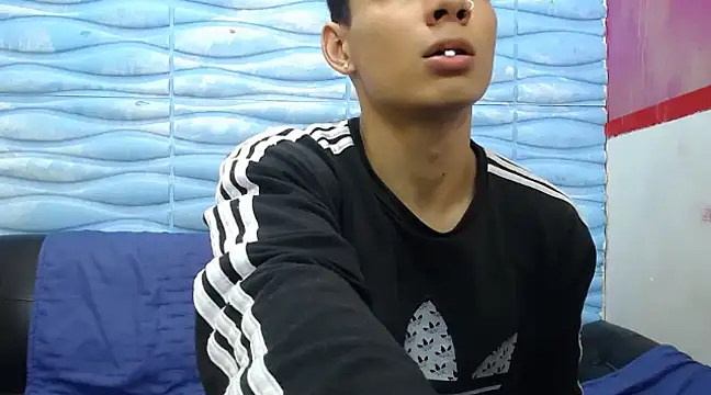 Snapshot of seigfried0 chatting on February 20, 2025, 6:57 pm seigfried0 online show from February 20, 2025, 6:57 pm