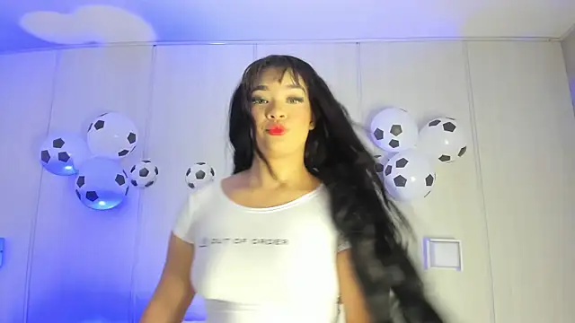 Snapshot of sasha_riverss chatting on June 24, 2026, 7:44 pm sasha riverss online show from June 24, 2026, 7:44 pm