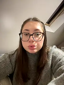 Snapshot of May_Alisa chatting on October 8, 2025, 7:03 pm May Alisa online show from October 8, 2025, 7:03 pm