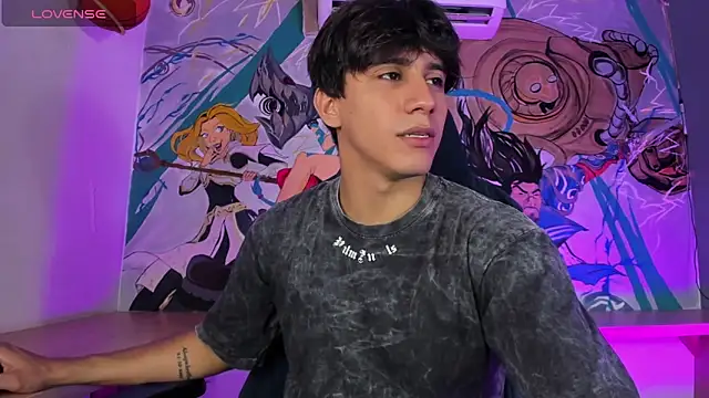 Snapshot of Allex_Cano chatting on February 17, 2026, 8:28 pm Allex Cano online show from February 17, 2026, 8:28 pm