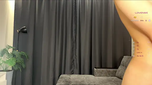 Nerdy Amy online show from October 8, 2025, 3:46 pm