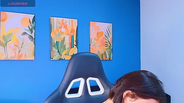 Zamira Taylor online show from October 20, 2025, 11:49 pm