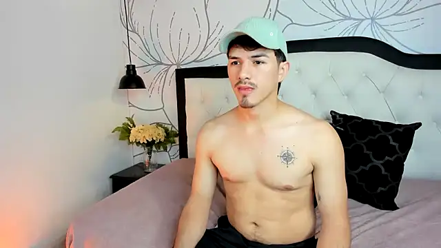 Snapshot of luna_stanford chatting on October 7, 2025, 2:34 am luna stanford online show from October 7, 2025, 2:34 am