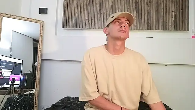 aron and paula online show from November 16, 2025, 6:18 am