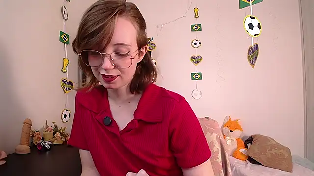 Snapshot of Elise_Nyx chatting on June 25, 2026, 1:49 pm Elise Nyx online show from June 25, 2026, 1:49 pm