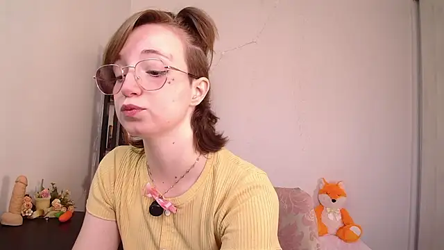 Snapshot of Elise_Nyx chatting on May 27, 2026, 12:56 pm Elise Nyx online show from May 27, 2026, 12:56 pm