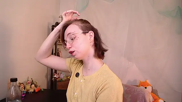 Elise Nyx online show from May 6, 2026, 1:37 pm