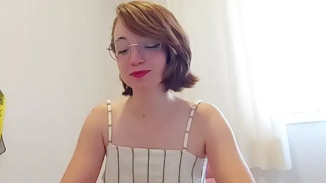 Elise Nyx online show from December 4, 2025, 1:21 pm