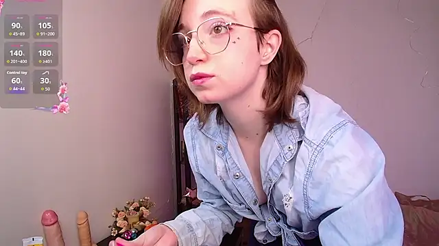 Snapshot of Elise_Nyx chatting on July 10, 2026, 11:54 am Elise Nyx online show from July 10, 2026, 11:54 am