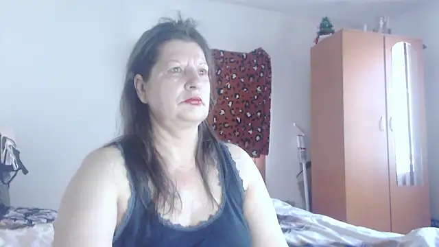 ExtasyMature online show from May 5, 2026, 5:43 am