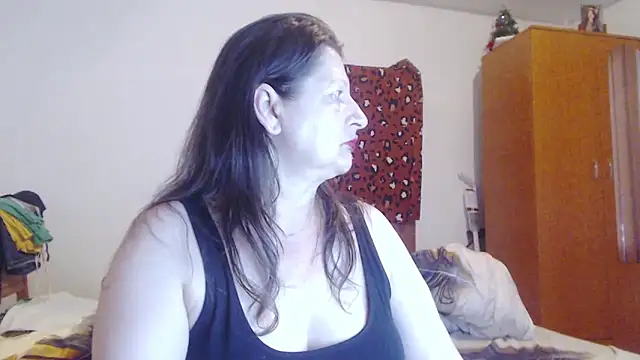 Snapshot of ExtasyMature chatting on June 10, 2026, 5:25 pm ExtasyMature online show from June 10, 2026, 5:25 pm