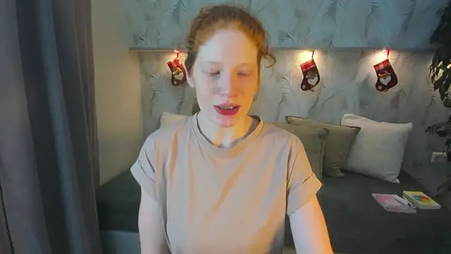 Sandra Wi1son online show from December 3, 2025, 1:28 am