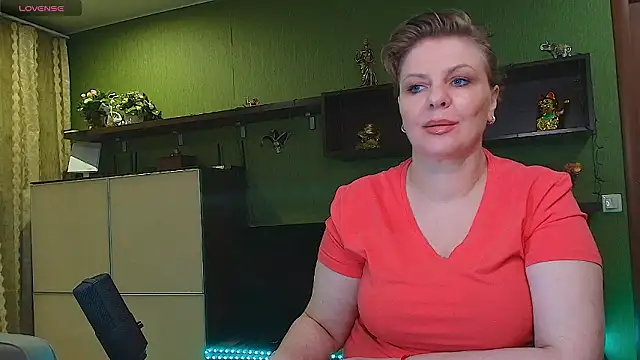 Snapshot of VeronikawGold chatting on March 19, 2026, 9:37 pm VeronikawGold online show from March 19, 2026, 9:37 pm