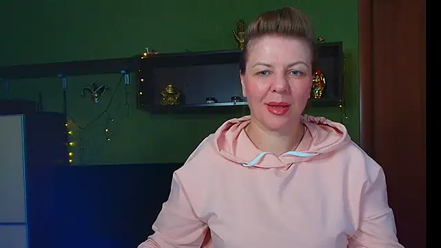 VeronikawGold online show from April 23, 2026, 8:10 pm