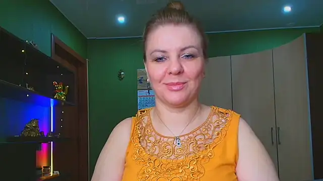 VeronikawGold online show from June 25, 2026, 5:45 am