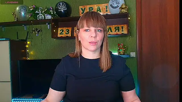 Snapshot of VeronikawGold chatting on February 22, 2026, 10:44 pm VeronikawGold online show from February 22, 2026, 10:44 pm