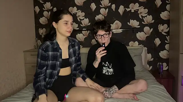 Snapshot of baby_lesi chatting on April 9, 2026, 6:58 pm baby lesi online show from April 9, 2026, 6:58 pm