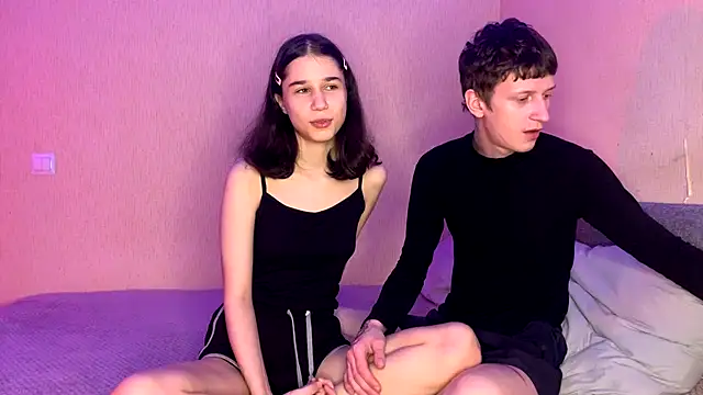 baby lesi online show from November 2, 2025, 4:34 pm