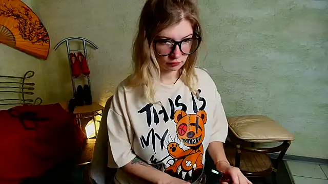 faiirylight online show from June 9, 2026, 5:41 am
