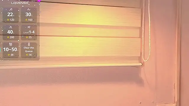 Snapshot of emily_sweett24 chatting on October 21, 2025, 12:37 pm emily sweett24 online show from October 21, 2025, 12:37 pm