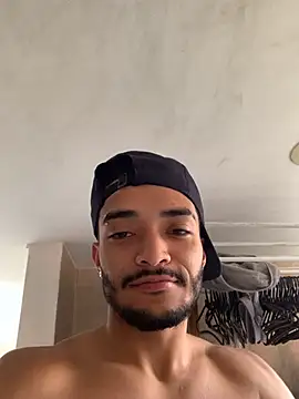 eross chipre  online show from February 14, 2026, 9:48 pm