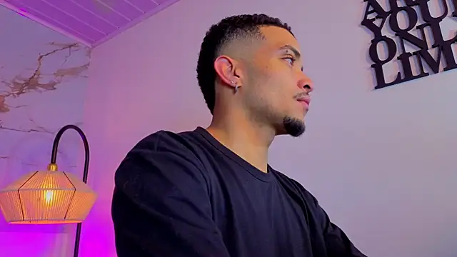 eross chipre  online show from October 10, 2025, 11:44 am