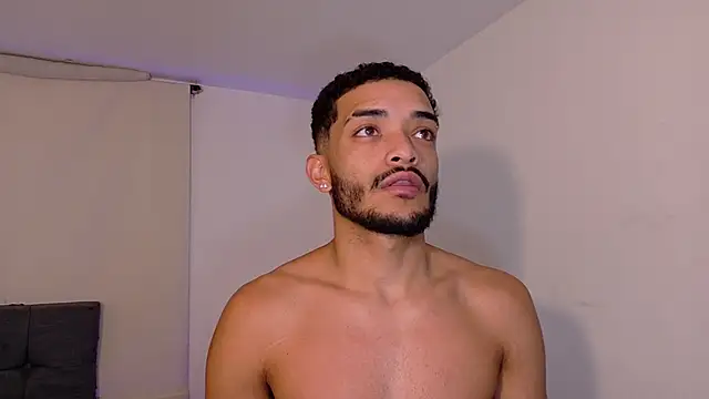 eross chipre  online show from March 3, 2026, 3:02 am