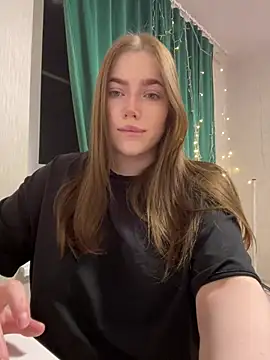 Milana mil online show from February 28, 2025, 4:42 pm