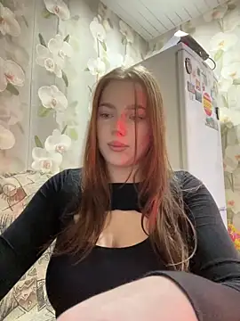 Milana mil online show from March 21, 2025, 6:51 pm