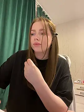 Milana mil online show from February 22, 2025, 5:35 pm