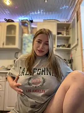 Milana mil online show from September 10, 2025, 8:24 am
