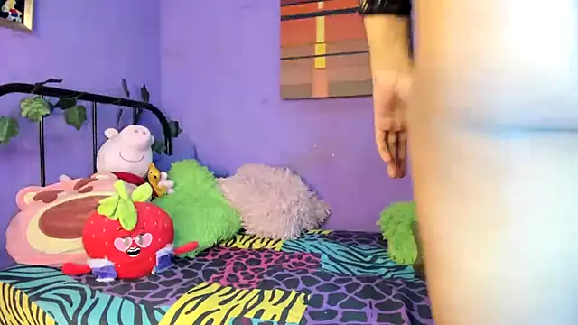 amydelahozgomez online show from October 27, 2025, 2:12 am