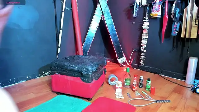 Snapshot of BDSM_SUBMISSION3 chatting on October 26, 2025, 12:44 am BDSM SUBMISSION3 online show from October 26, 2025, 12:44 am