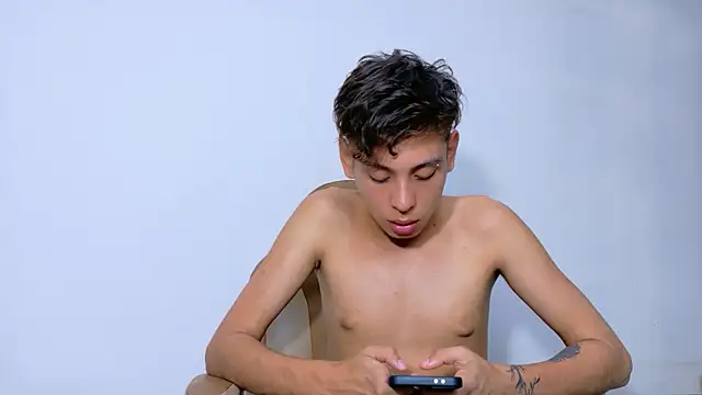 Snapshot of Noahoconor chatting on September 13, 2025, 5:18 am Noahoconor online show from September 13, 2025, 5:18 am