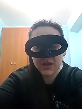 Dolcecurvy online show from March 17, 2025, 2:12 pm