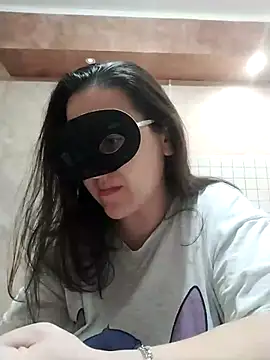 Dolcecurvy online show from September 22, 2025, 9:10 pm