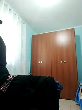 Dolcecurvy online show from September 22, 2025, 8:31 am