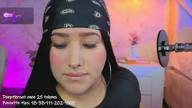 Snapshot of Leaa_Cox chatting on June 23, 2026, 8:51 pm Leaa Cox online show from June 23, 2026, 8:51 pm