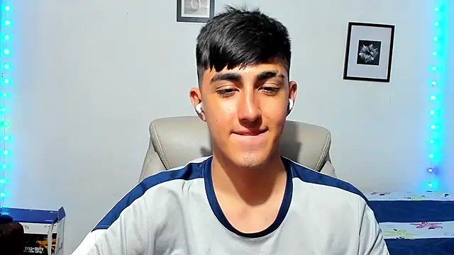 Snapshot of babymaik chatting on November 23, 2025, 5:17 am babymaik online show from November 23, 2025, 5:17 am